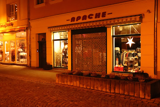 APACHE Jeans - Visual