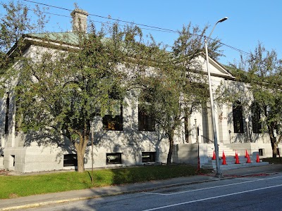 Lewiston Public Library