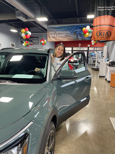 Willowbrook Kia - Visual
