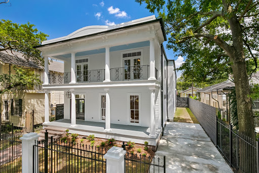 Avatar for CASTILLO BUILDERS