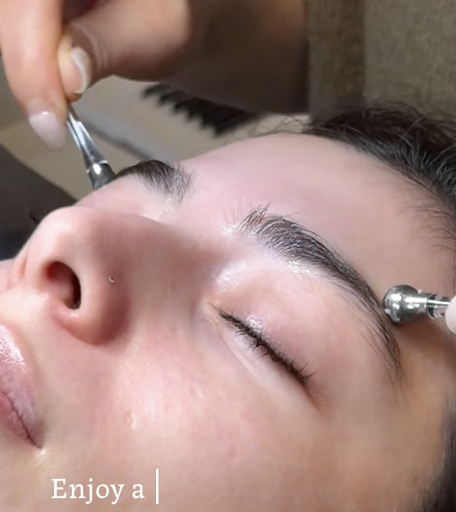 Stylashlee-Korean Eyelash London