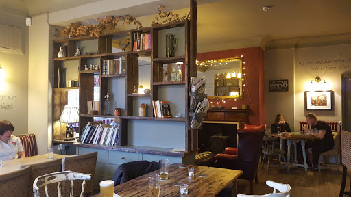 Oscar's Inn - Visual