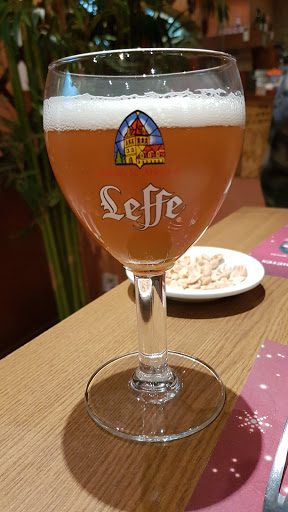 Photo de Pizzeria La Salsa + distributeur de pizzas 24h/24, 7j/7 à Mailly-le-Camp (10230)