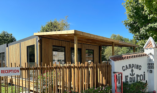 Paris Camping International İle du Roi/Camping Île de France/hôtel de plein air et apart hôtel/Guinguette/aire de service