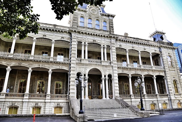 Iolani Palace