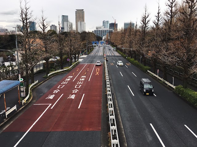 Shinanomachi Footbridge