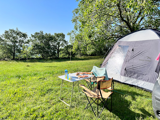 Acampada rural y área de autocaravanas El Plano - Thumbnail
