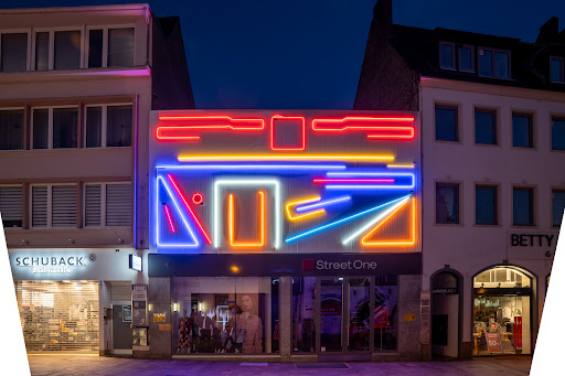 Secret City Paderborn Interactive Neon Mural | Spidertag
