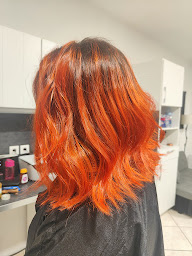 Photo n°9 de Marie Hair à Méounes-lès-Montrieux (Salon de coiffure)