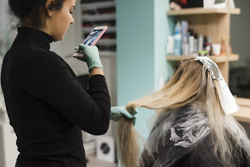 Transform Your Look with Trendy Hair Color Services in Satna post image