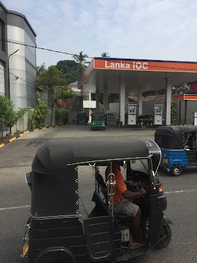 Lanka IOC Filling Station, Author: Dulpa Umesh