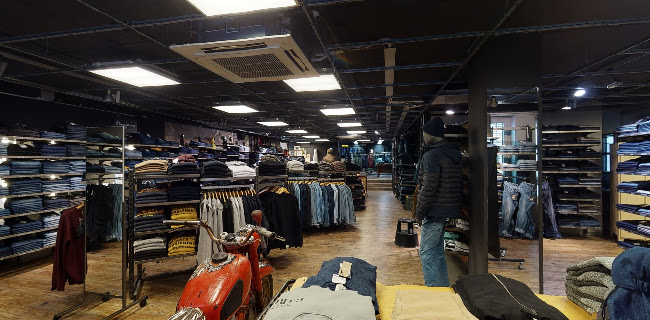 Kommentare und Rezensionen über House of Jeans St.Gallen