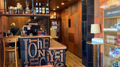cafe 絲へんに由