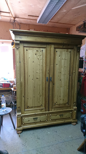 Naumann Antiquitäten + Furnierhandel - Thumbnail