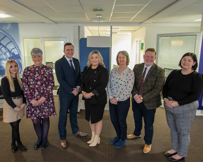 Reeds Rains Estate Agents Woodseats photo 3