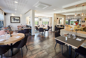 Photo n°31 de Les Grillons - Restaurant Traditionnel Fait Maison à Neuville-en-Ferrain à Neuville-en-Ferrain (Restaurant)