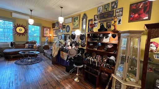 LightClub Curiosity Shoppe Warwick - Thumbnail