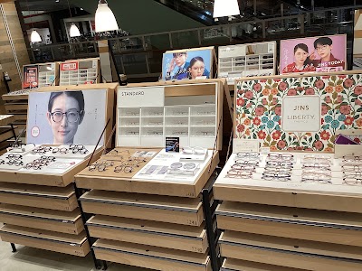 JINS イオンモール札幌発寒店