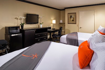 Photos of Canoga Hotel