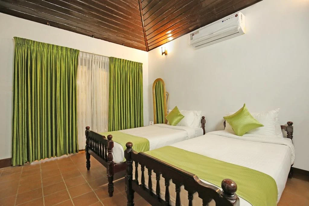 Ayur Wakeup Ayurvedic Treatment & Resort in Kerala