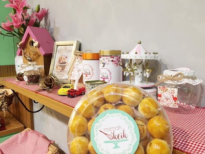 Photos of Roemah Keik ( Toko Bakery & Kue Garut )