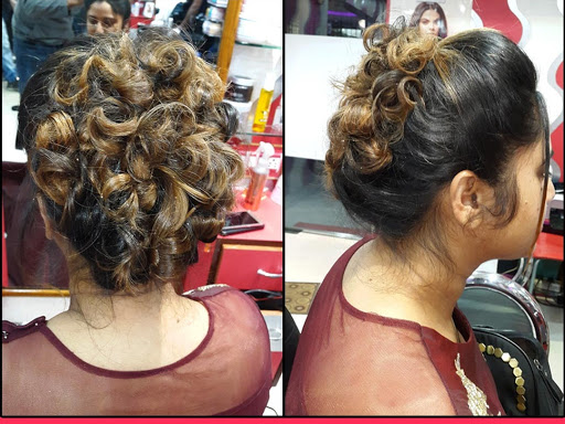 Looking for a Beautiful Hair Do? CALL us @ 9007155540. Xotica Family Salon; New Alipore. post image