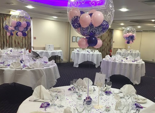 Claire Carney Floral and Balloon Designs Ltd - Thumbnail