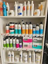 Photo n°19 de Le comptoir de Nawel - Grossiste de produits de coiffure - Tous types de cheveux à Villeneuve-sur-Lot (Magasin de produits de beauté)