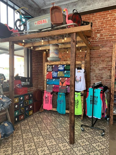 Lil' Red Wagon Boutique Gallery - United States