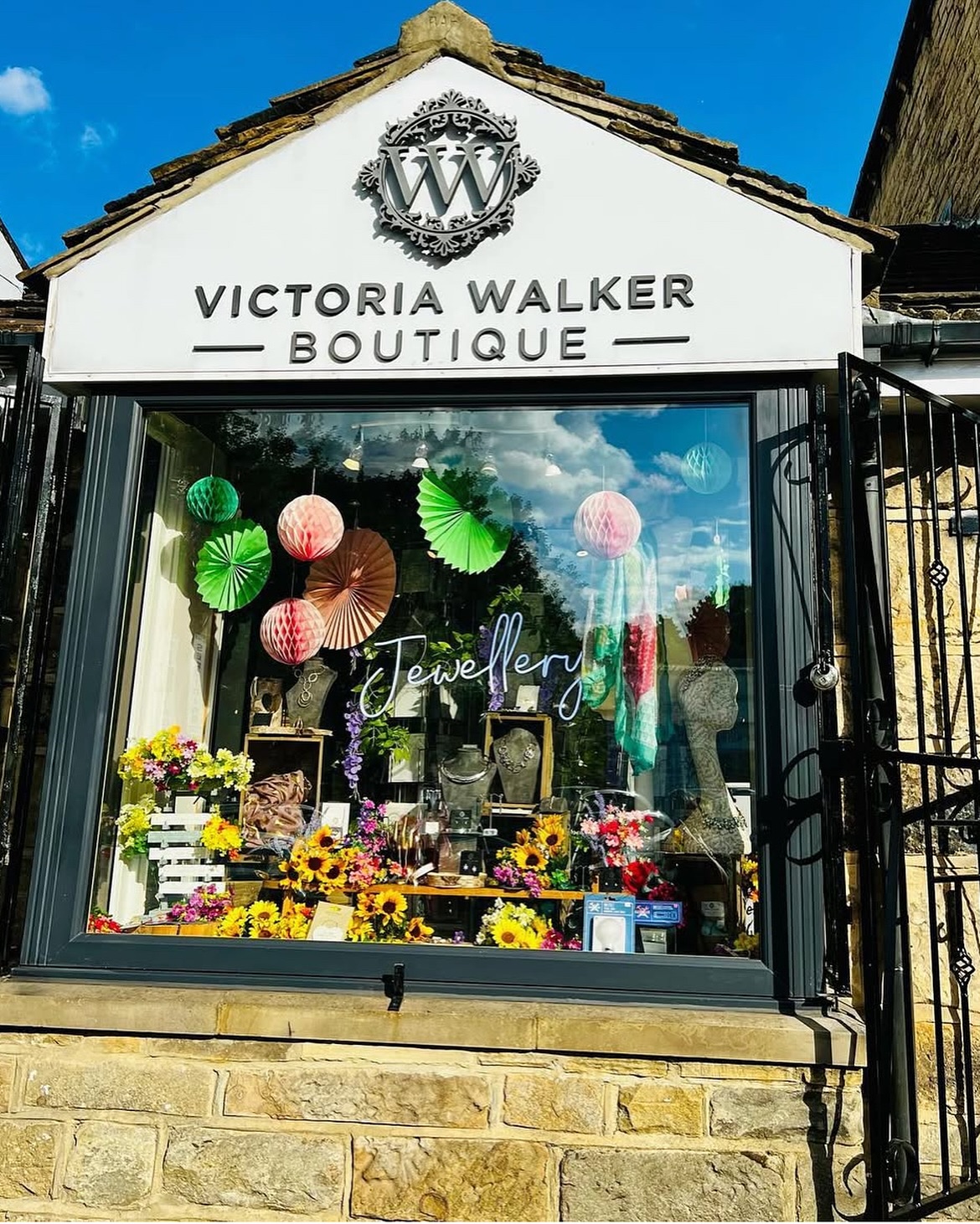 Victoria Walker Boutique - Jewellery - photo 1