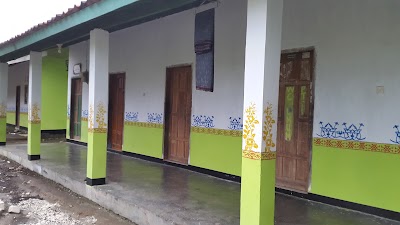 Photos of Pondok Pesantren Assayuti Al-Akromy
