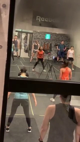 valor-フィットネススタジオ-