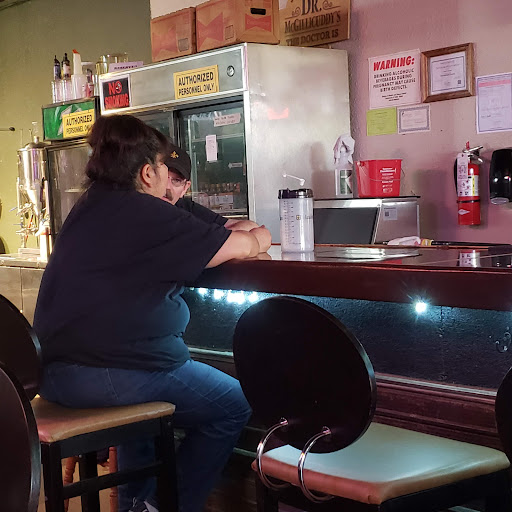 Uncle Bob's Brewpub - Visual