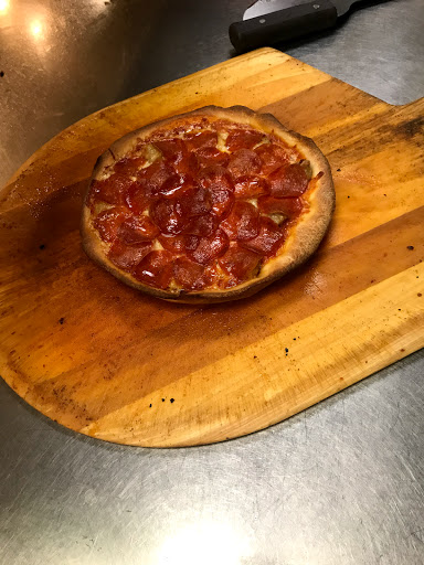 Augie's Pizza - Visual