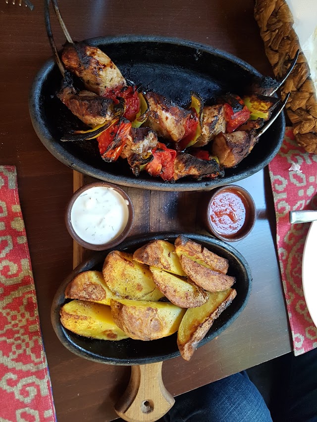 Kchuch Restaurant
