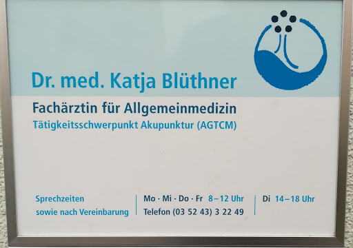 Dr. med. Katja Blüthner Allgemeinmedizin - Thumbnail