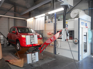 Photo n°6 de Carrosserie Fahy à Brignais (Atelier de carrosserie automobile)