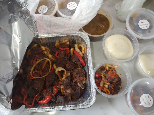 Simi's Savory Restaurant Logo