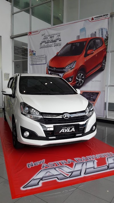 Photos of Daihatsu Kharisma Sentosa