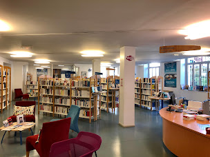 Photo n°25 de Médiathèque Pierre Espil à Hasparren (Vidéo club)