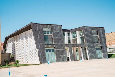 Mardin Artuklu Üniversitesi Kampüsü Edebiyat Fakultesi