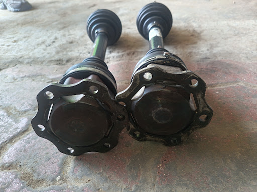 Is your car making noise while turning or facing axle & CV joint problems? post image