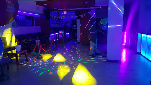 Evangadi sports bar - Thumbnail
