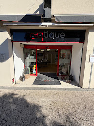 Photo n°4 de Les Lunettes de Pauline à Craponne (Optométriste)