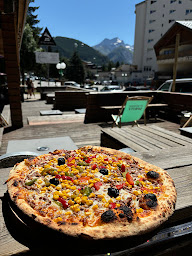 Photo n°2 de Mich Pizza à Les Deux Alpes (Saladerie)