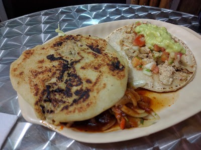 Photos of Al Paseo Ricas Pupusas