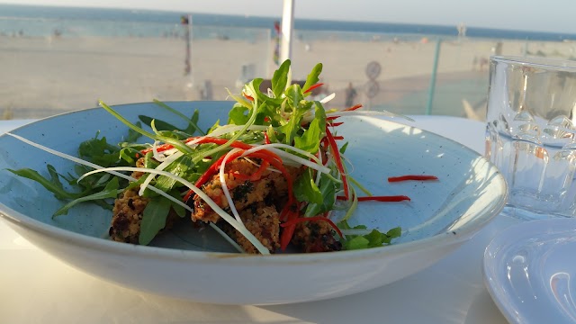 LaOla Beach Restaurant