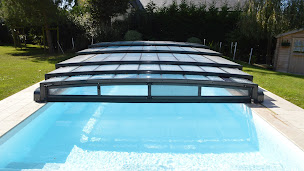 Photo n°1 de PISCINES BRETAGNE SUD à Crach (Magasin de matériel pour piscines)