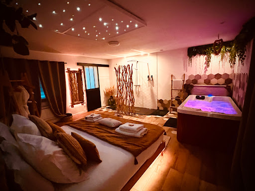 Photo de Rêve en l'île. Location maison avec Spa privatif intérieur et Piscine chauffée à Barbâtre (85630)