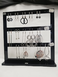 Photo n°7 de Marianne Coiffure Et Esthétique à Longpré-les-Corps-Saints (Siège social)